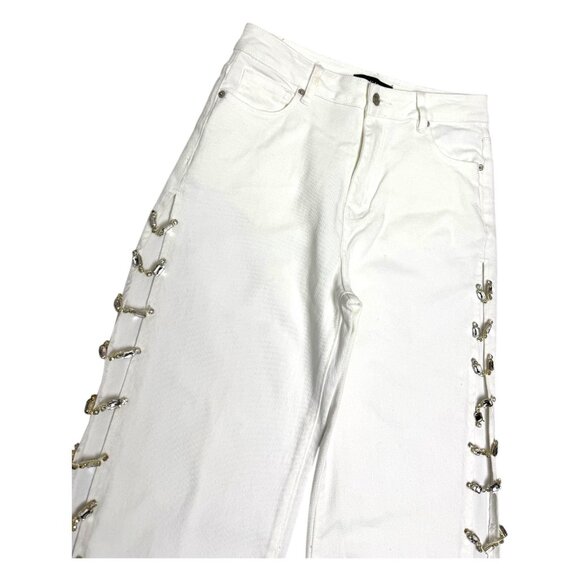 AKIRA Diamonds Metal Slit Relaxed Raw Hem White Denim Jeans Womens Size 6 - Picture 5 of 10